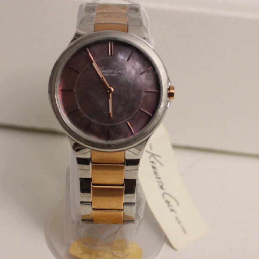 Women's Watch - Picture 3 of 8